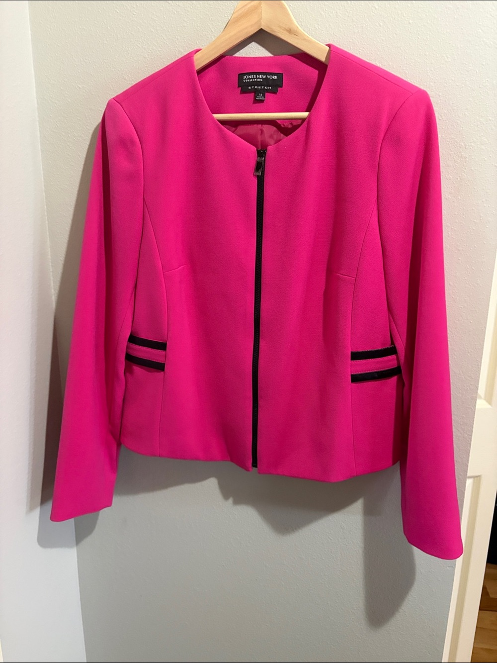 Jones New York Pink Zip-Front Women's Blazer Jacket (size 12)